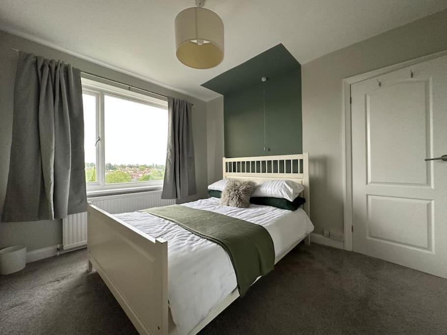 Stunning 5 Bed House In Chapel Allerton, Sleeps 9 Leeds  Buitenkant foto